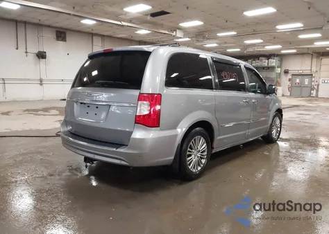 2014 Chrysler Town & Country Touring-L z USA, uszkodzony, nr VIN 2C4RC1CG0ER200113